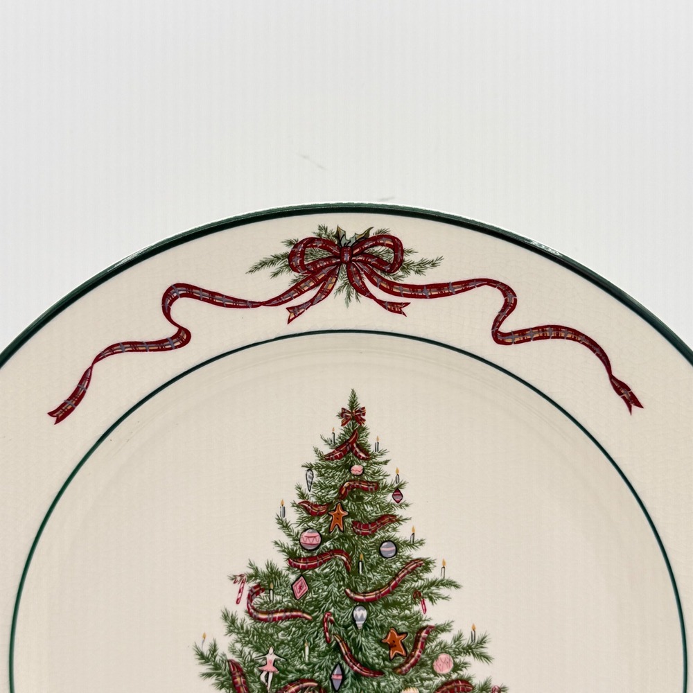 The Cellar O'Tannenbaum Ironstone Dinner Plates Set of 6 Christmas Japan 10.75" - Picture 4 of 8